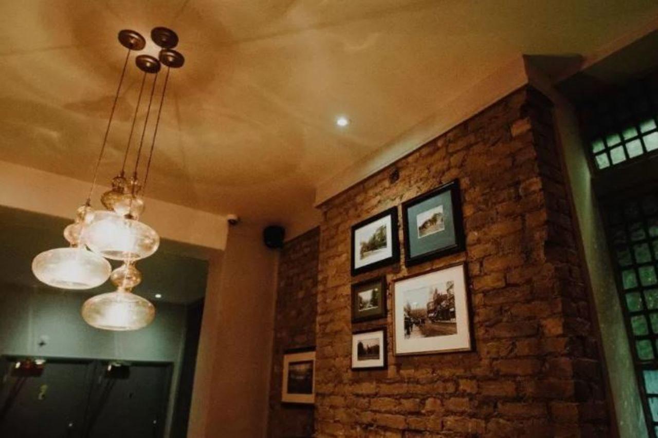 Publove @ The Crown, Battersea Londen Buitenkant foto