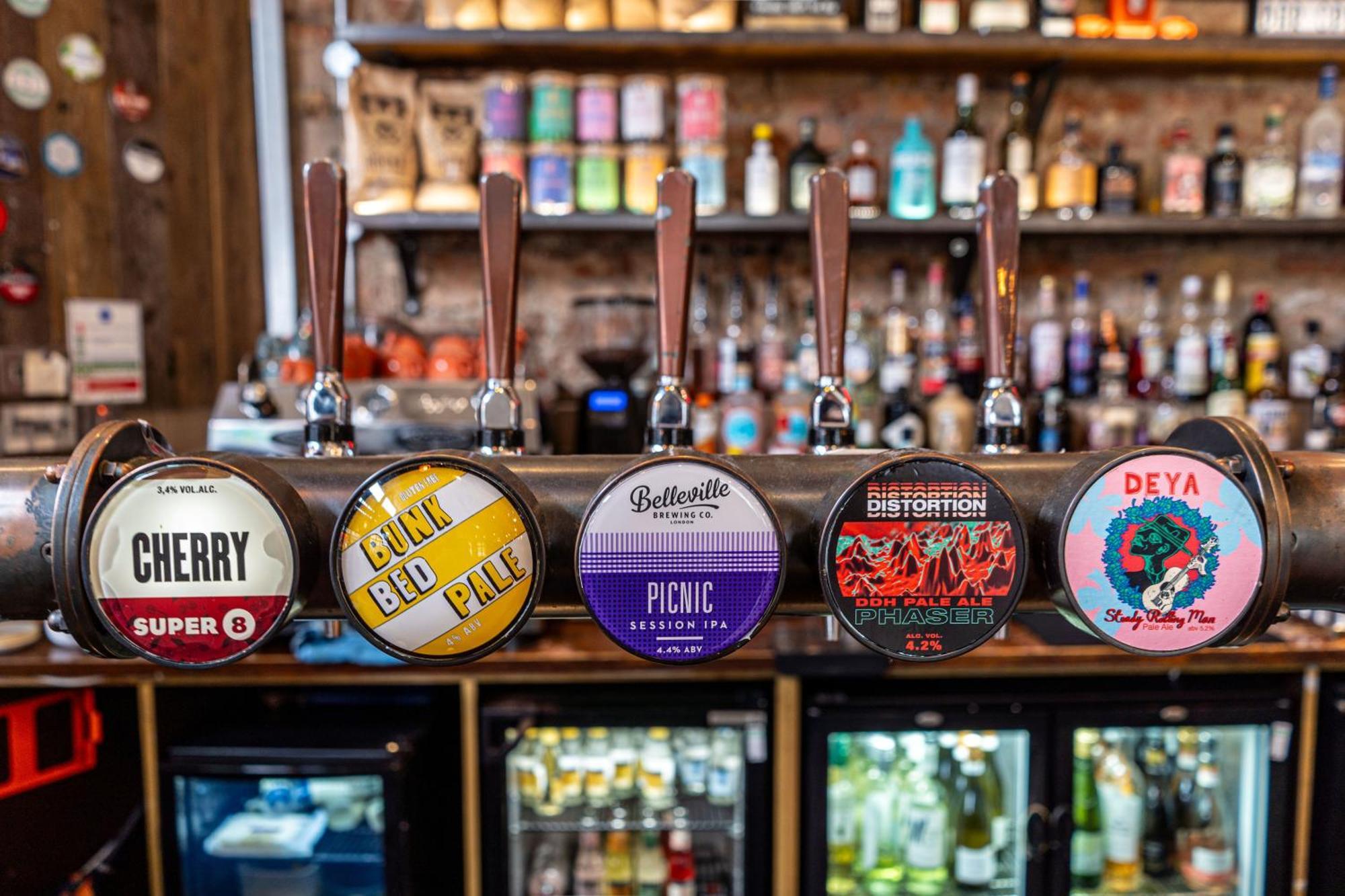Publove @ The Crown, Battersea Londen Buitenkant foto